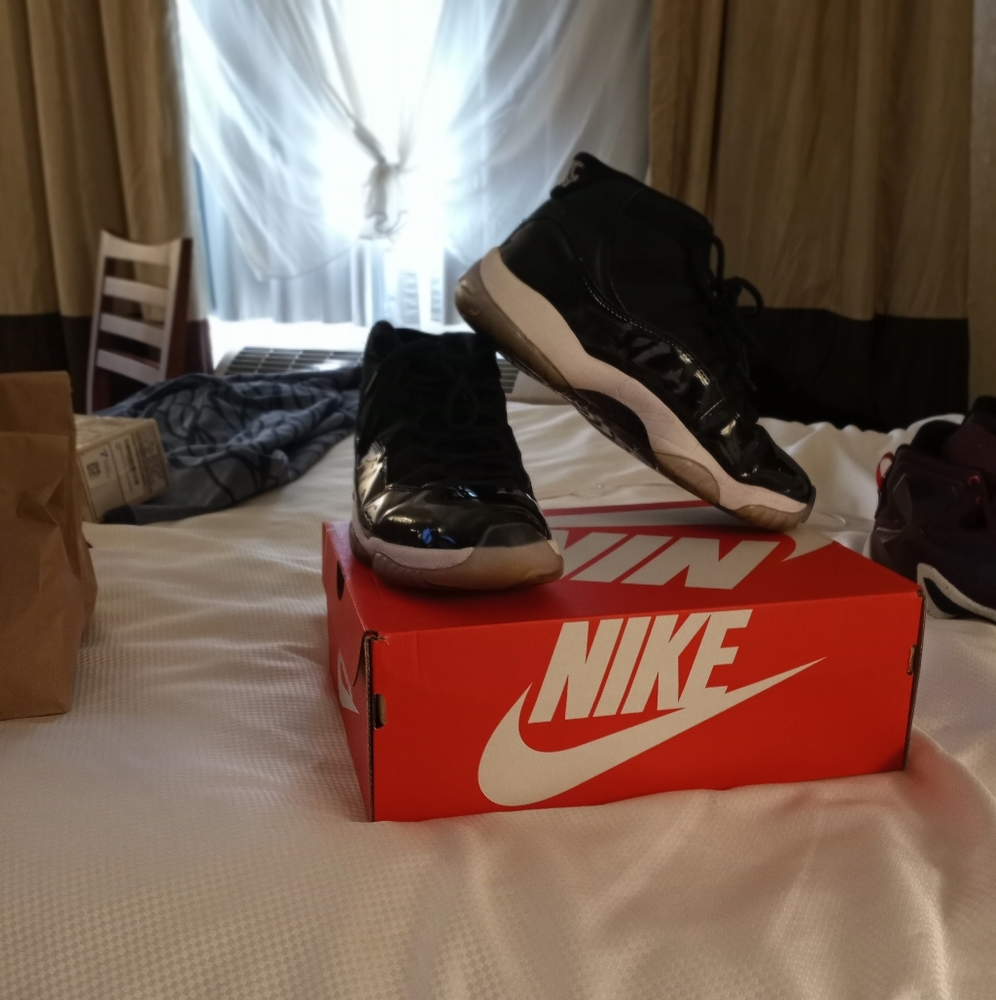 Jordan 11 "Space Jam" size 10 men